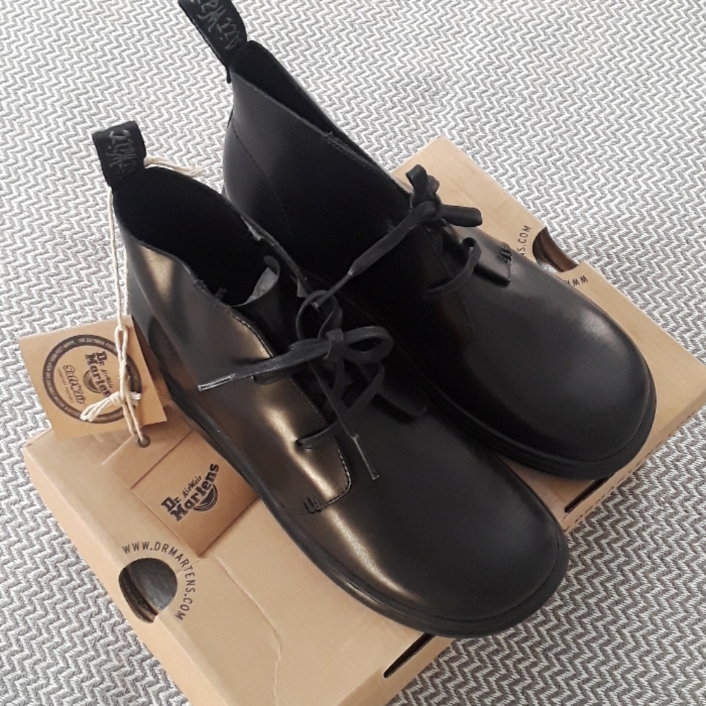 NEW! Dr. Martens Black Boot RARE DISCONTINUED